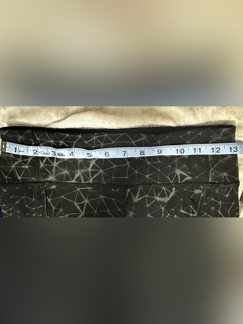 Lululemon Run: Top Speed Crop, Star Crushed Coal Black, Size 4 - Picture 10 of 10